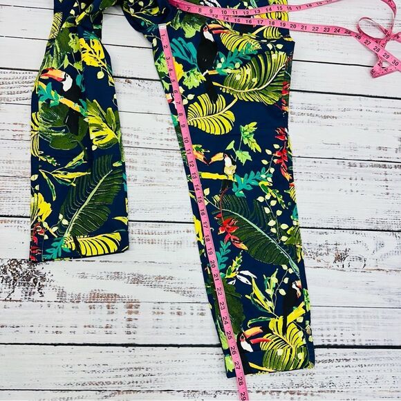 Chico’s Women’s 0.5 / 6 the Ultimate Fit Luxe Utility Tropical Ankle Pants NEW - Picture 10 of 14